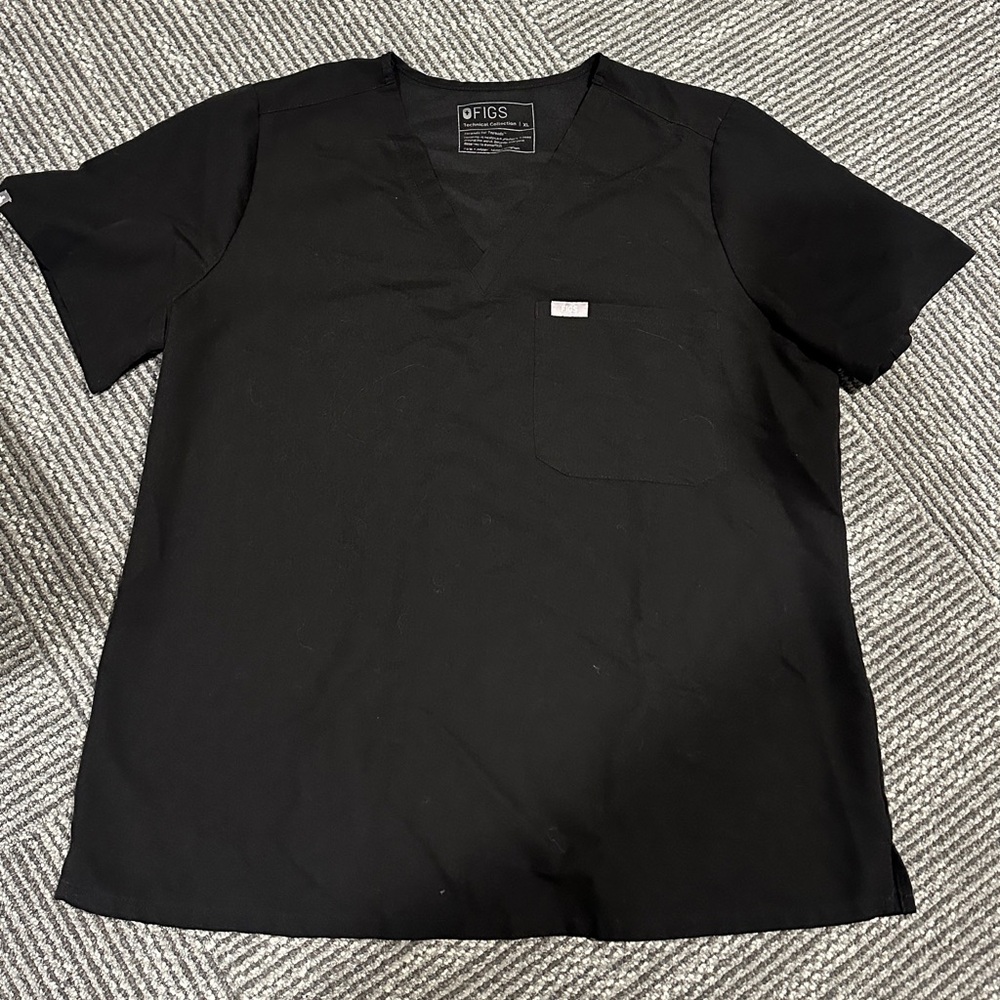 Women’s Figs Black Scrub Top